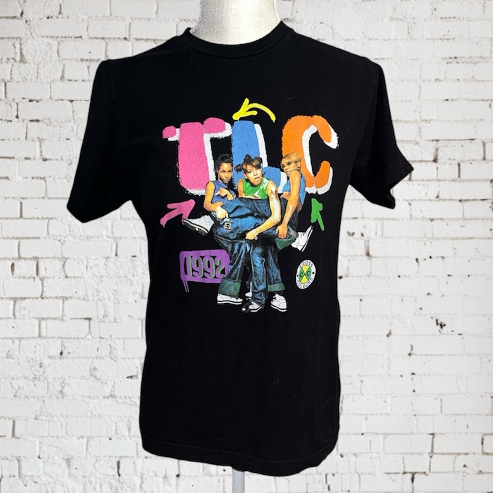 Cross Colours “TLC 1992” Graphic Tee